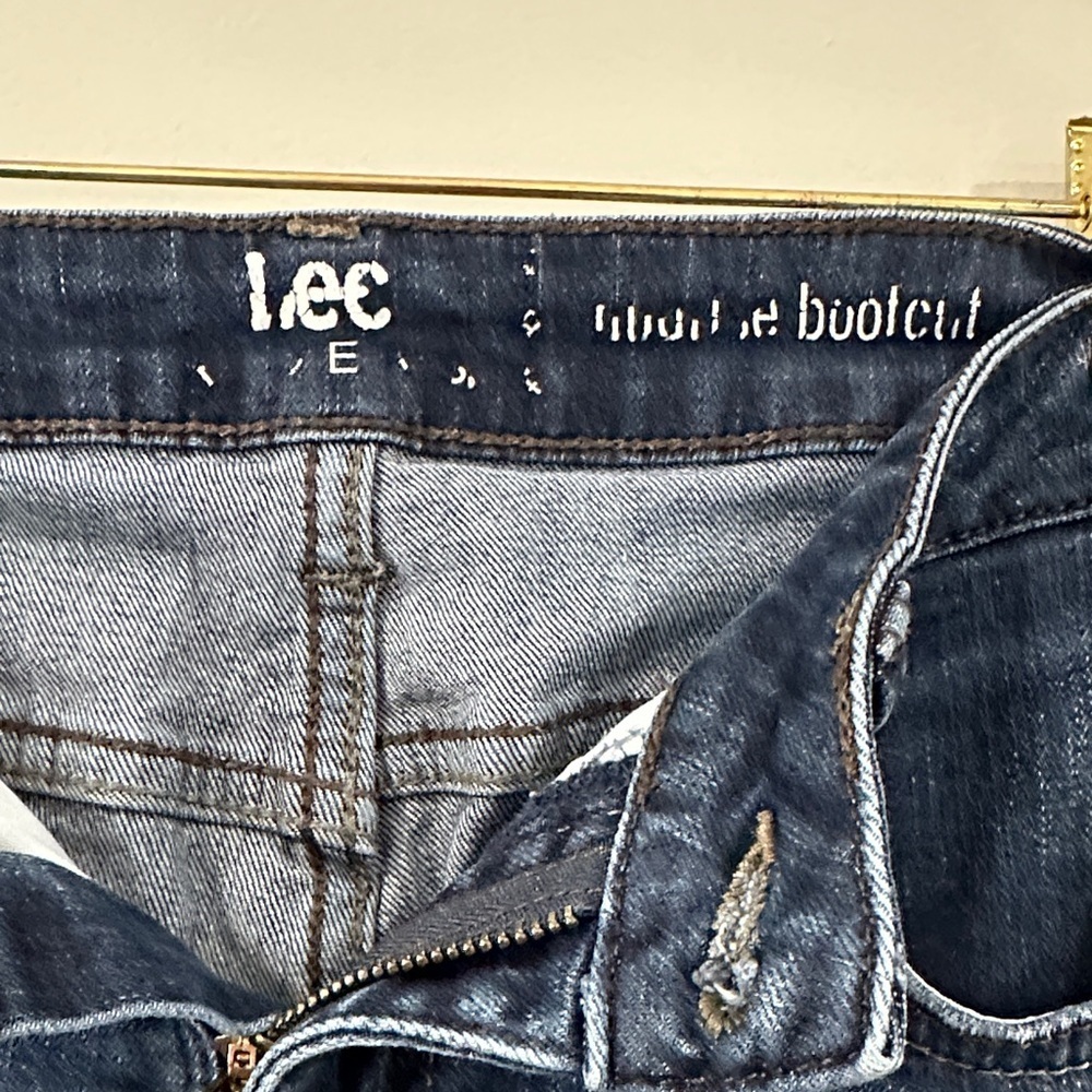 Vintage y2k Lee Women's Straight Leg Jeans bootcut - Dark Blue size 10 - Picture 4 of 11